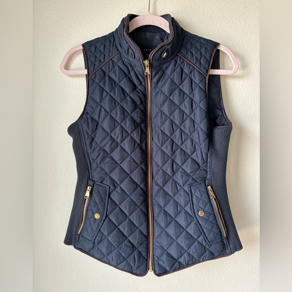 Navy quilted vest - Picture 1 of 5